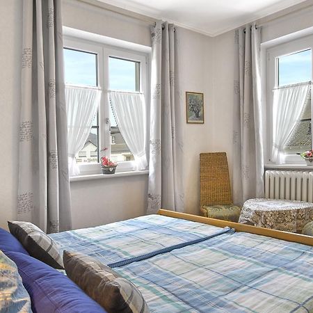 Pension "Haus Am Walde" Brodenbach, Mosel Kültér fotó