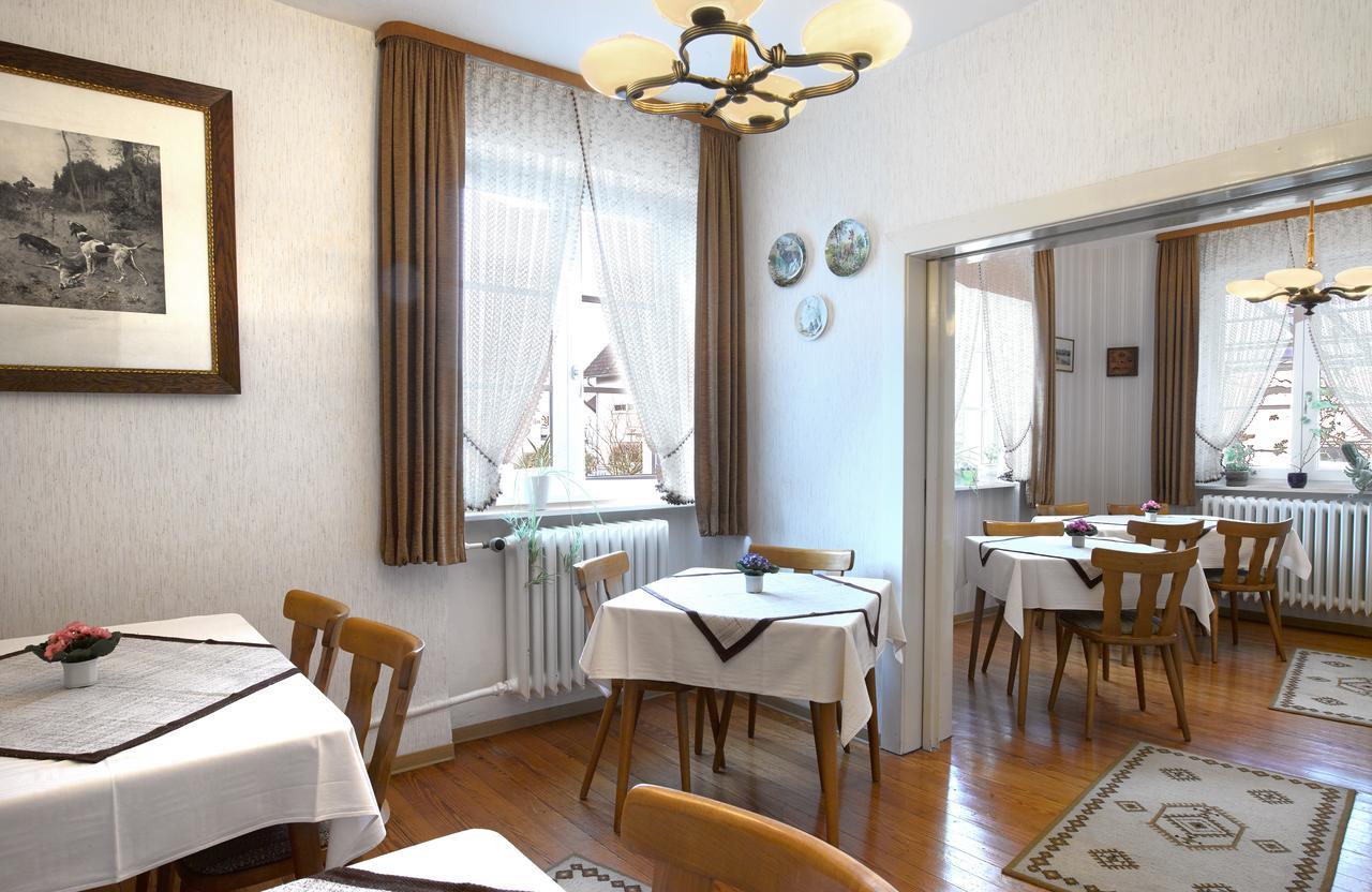 Pension "Haus Am Walde" Brodenbach, Mosel Kültér fotó