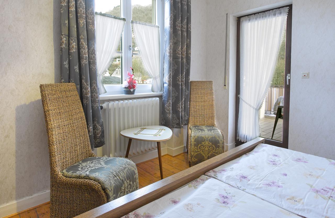Pension "Haus Am Walde" Brodenbach, Mosel Kültér fotó