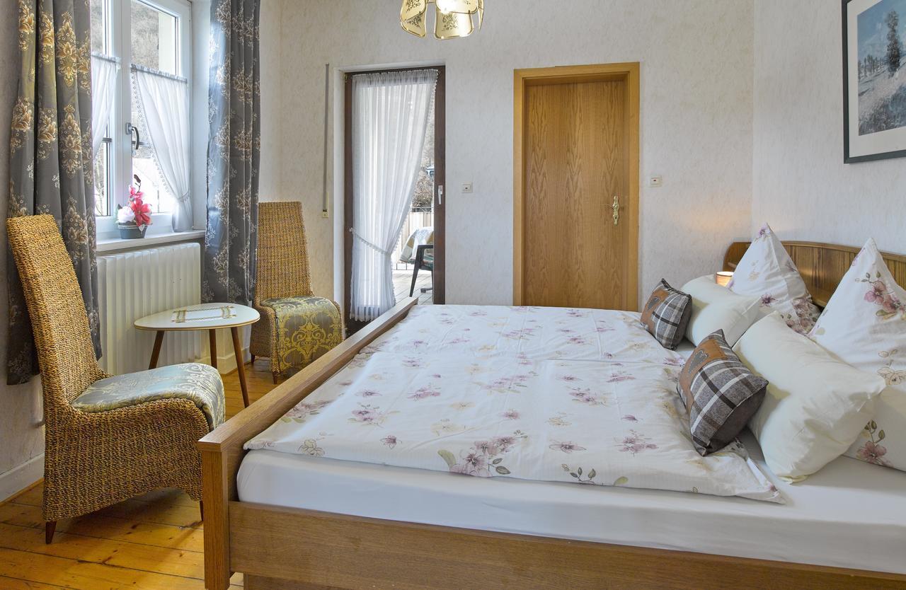 Pension "Haus Am Walde" Brodenbach, Mosel Kültér fotó